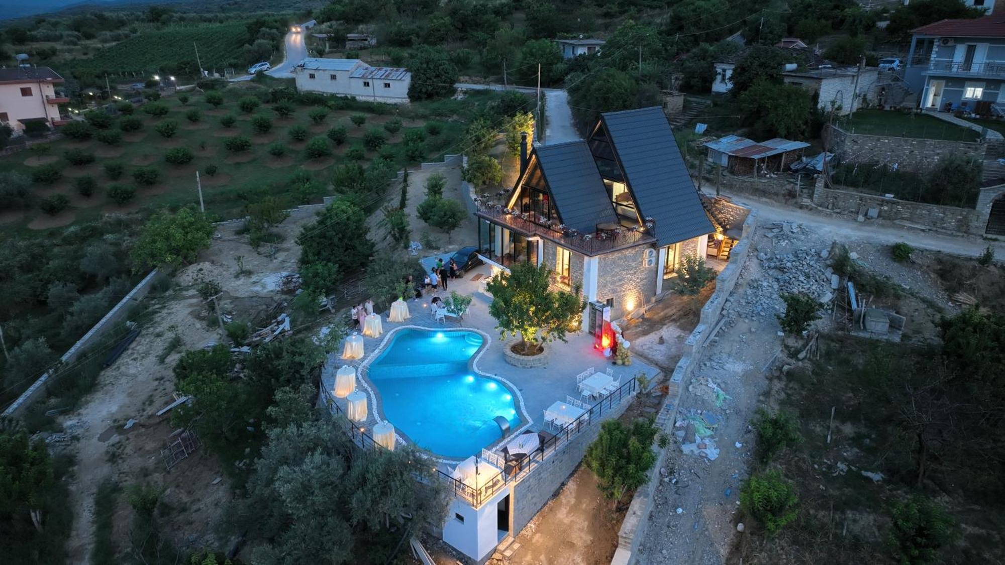 Sunrise House - Swimming Pool Villa Berat Exterior photo