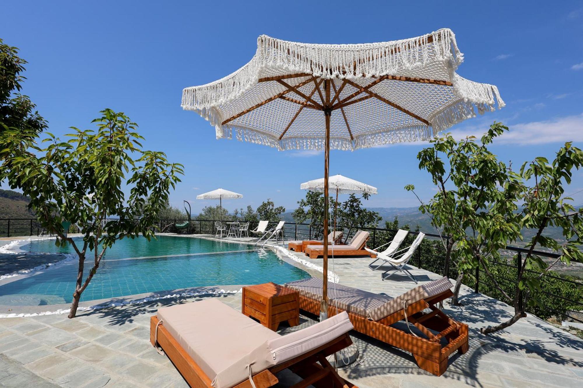 Sunrise House - Swimming Pool Villa Berat Exterior photo