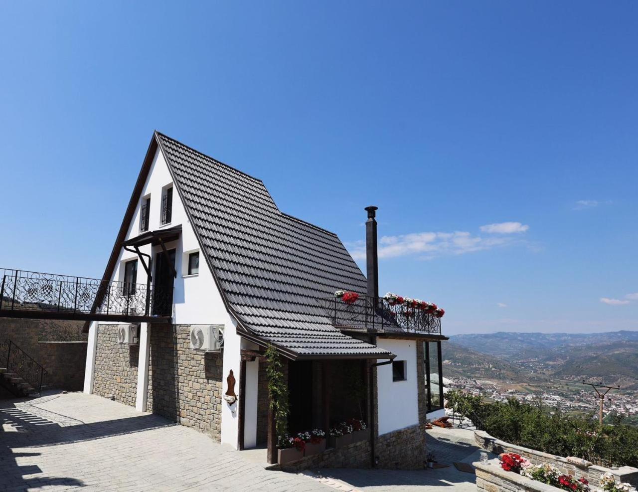 Sunrise House - Swimming Pool Villa Berat Exterior photo